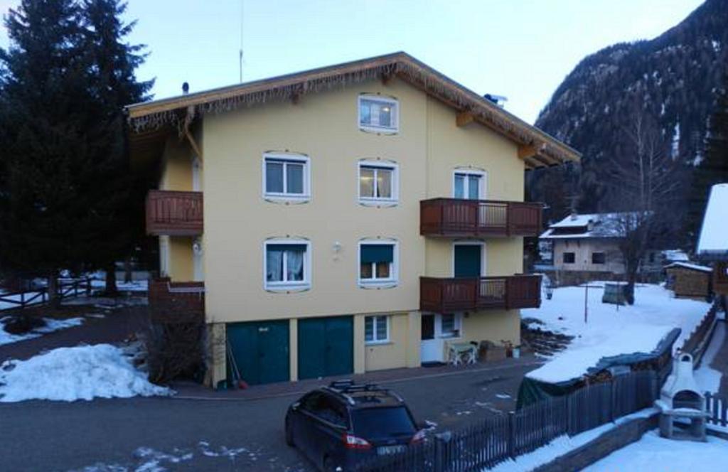 Casa Brugnara Apartment Pozza di Fassa Ruang foto